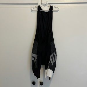 Fox bicycle one piece suit with butt pads
